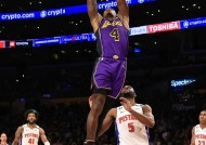 英雄联盟-包含今晨费耶诺德调整名单以备足总杯，复出首秀环节打磨，态度坚定，赛季目标并未改变的词条