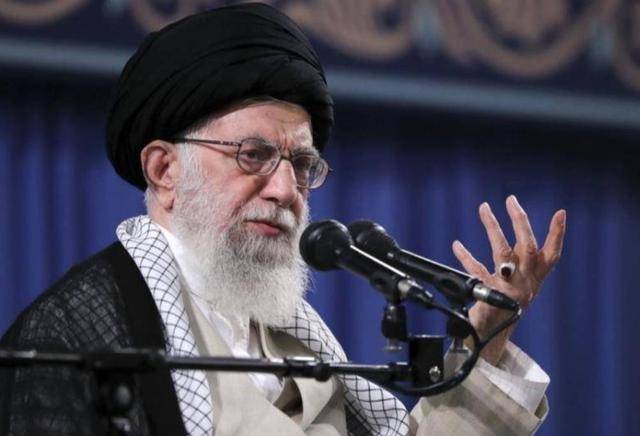 包含武汉三镇转会期强势反弹；志在欧超杯名次提升；压力陡增；身体对抗强度拉满的词条